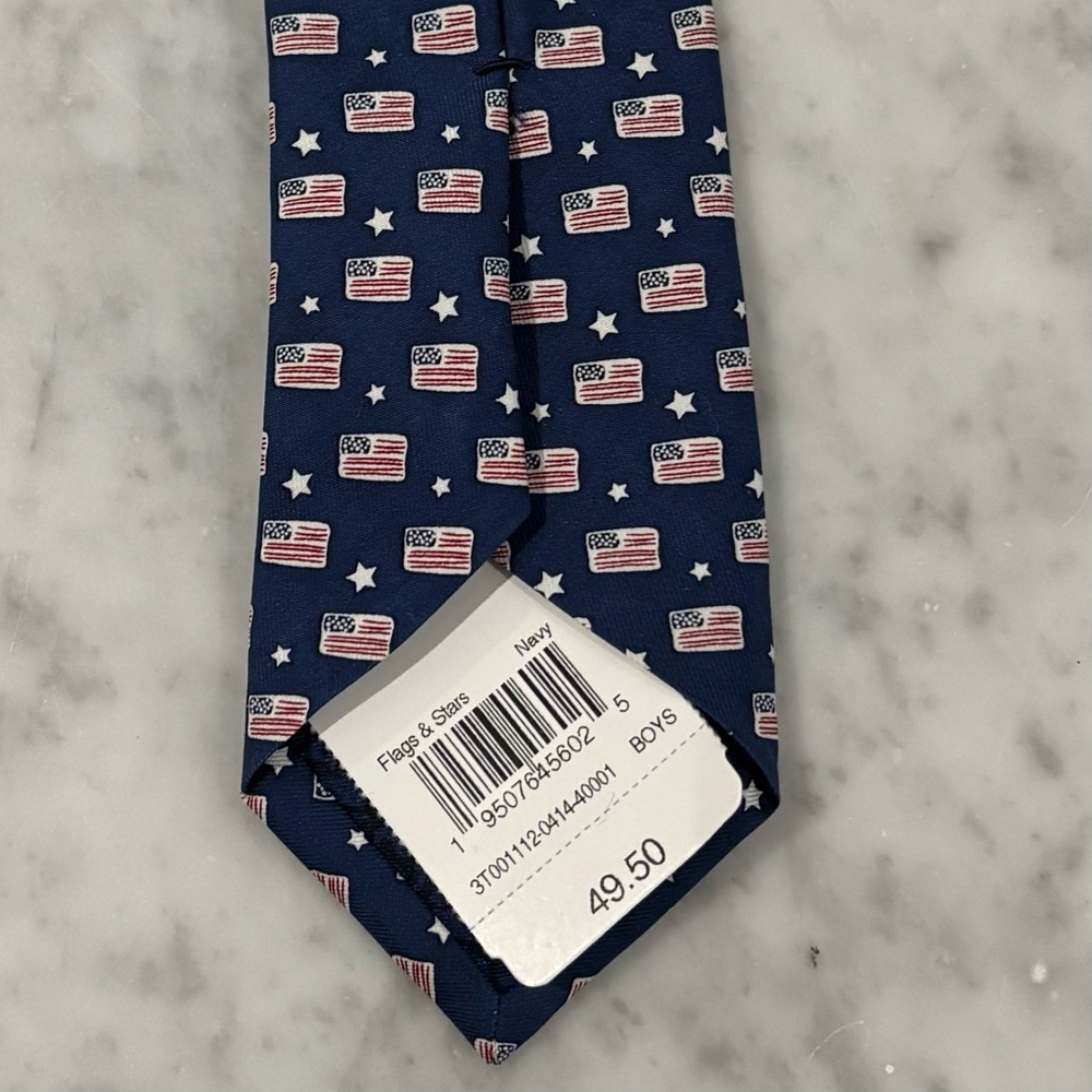 Vineyard Vines American Flag Navy Tie New with tags - Picture 3 of 3